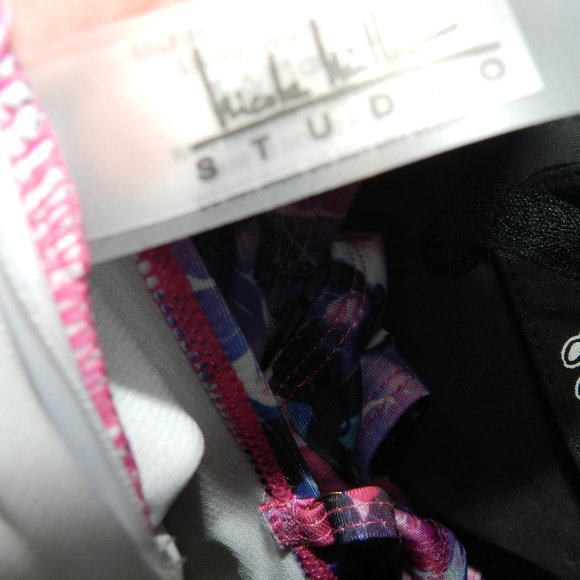 Nicole Miller One Piece Swimsuit Floral Women's Various sizes NEW/NWT - Picture 11 of 16